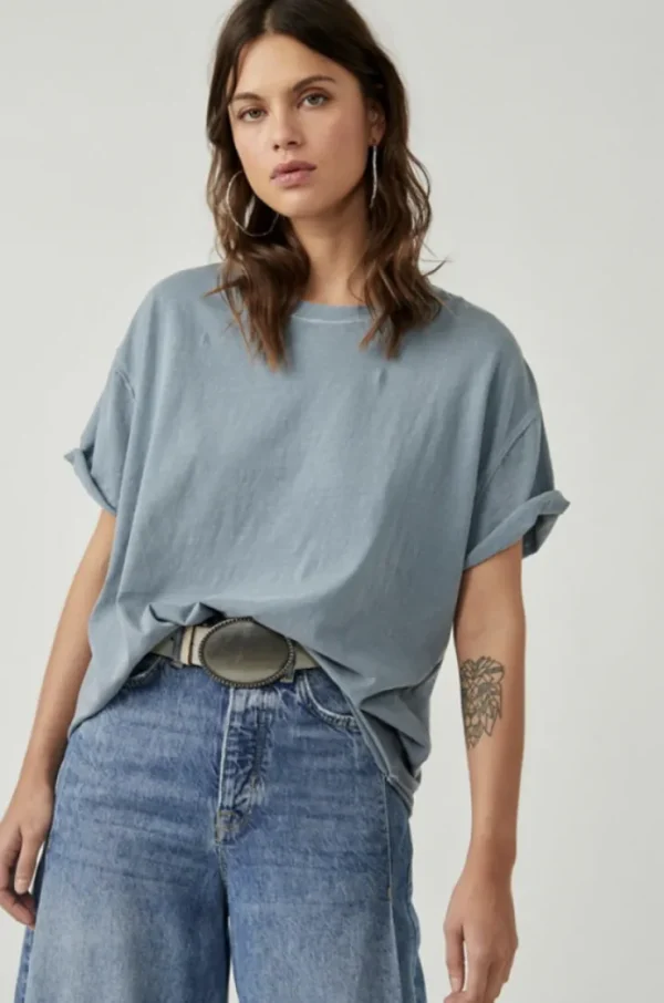 Nina Tee