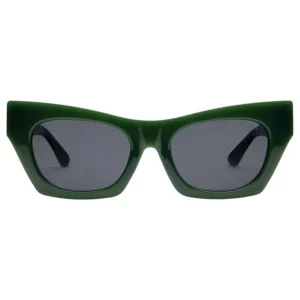 Sofia Hunter Green / Smoke Polarized