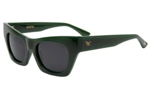 Sofia Hunter Green / Smoke Polarized